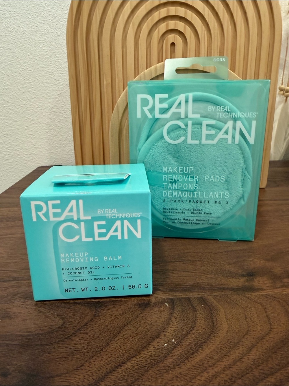 Real Techniques Real Clean Makeup Remover Balm & Pads set - new in box